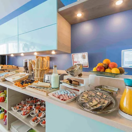 Ibis Styles Centre Vieux Port فندق