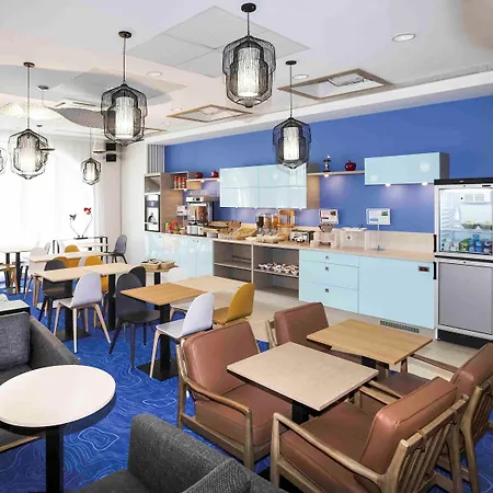 Ibis Styles Centre Vieux Port Hotel 3*