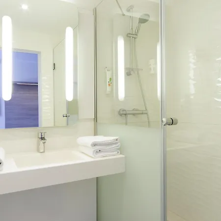 فندق Ibis Styles Centre Vieux Port لا روشيل