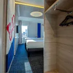 Ibis Styles Centre Vieux Port لا روشيل