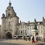 Ibis Styles Centre Vieux Port فندق