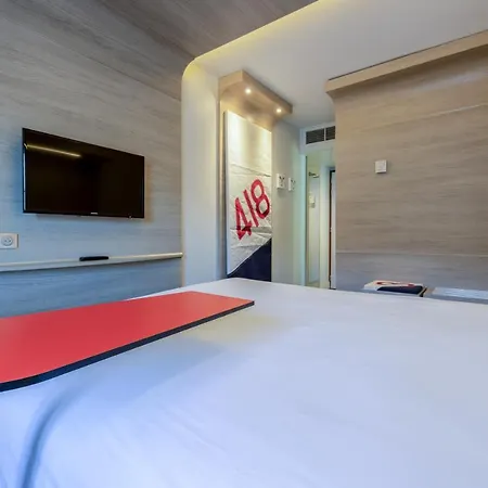 Hotel Ibis Styles La Rochelle Centre 3*