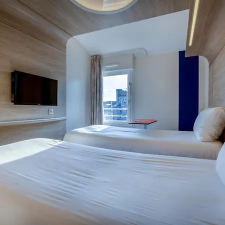 Hotel Ibis Styles Centre Vieux Port 3*