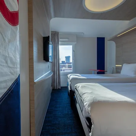 Ibis Styles Centre Vieux Port 3*