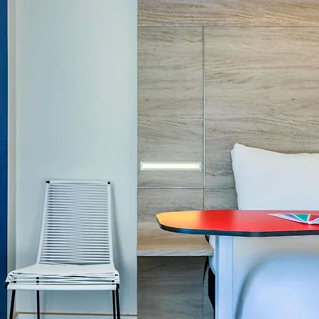 Ibis Styles Centre Vieux Port Ξενοδοχείο 3*