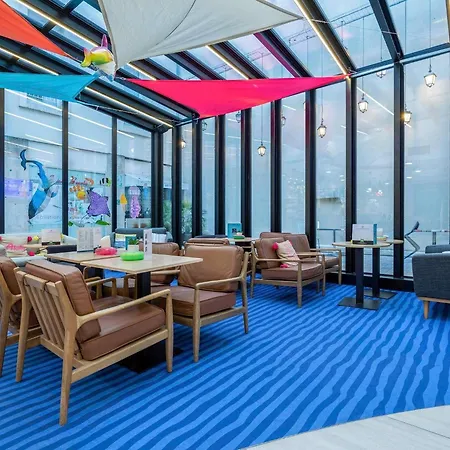 Ibis Styles Centre Vieux Port لا روشيل