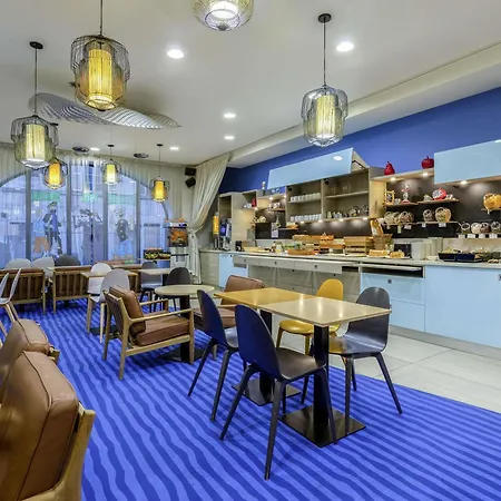 Hotel Ibis Styles Centre Vieux Port 3*