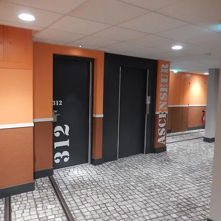 Ibis Styles Centre Vieux Port 3*