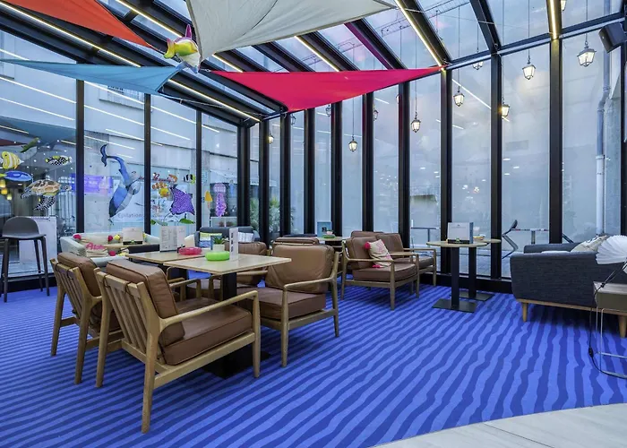 Ibis Styles Centre Vieux Port ホテル 3*