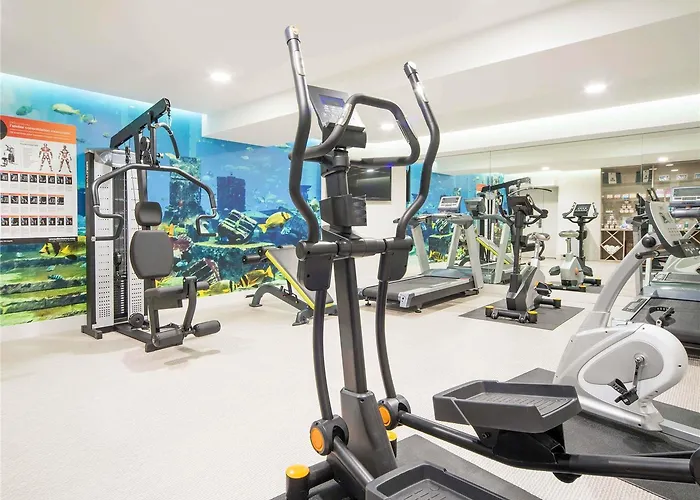 Hotel Ibis Styles Centre Vieux Port 3*