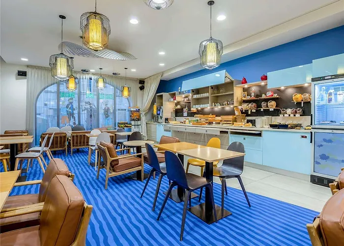 Ibis Styles Centre Vieux Port 3*