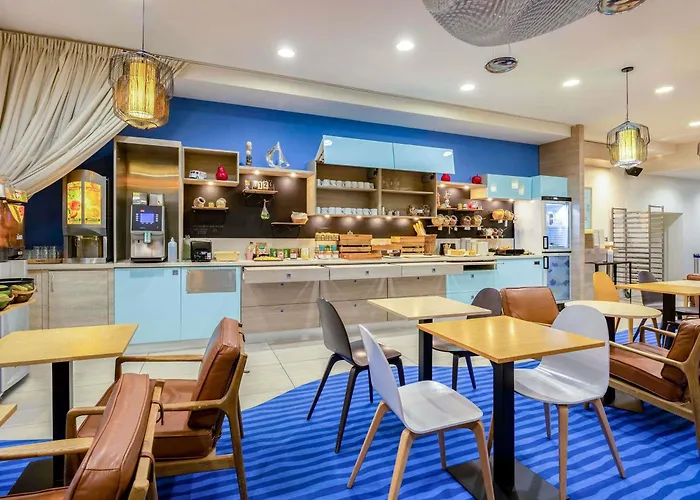 Ibis Styles Centre Vieux Port Hotel