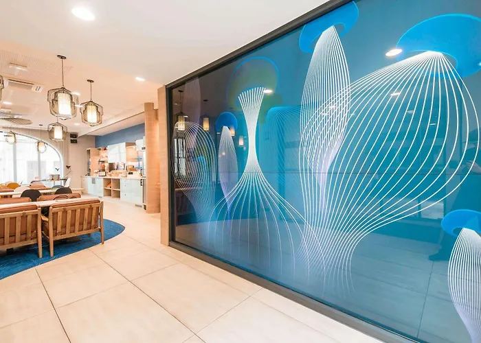 Ibis Styles Centre Vieux Port Hotel