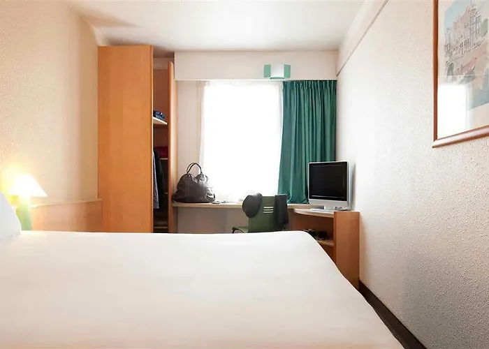 Ibis Styles Centre Vieux Port ホテル 3*