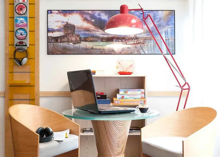 Ibis Styles Centre Vieux Port 3*